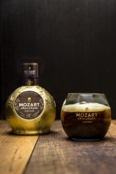 mozart_classic_chocolate_espresso_martini