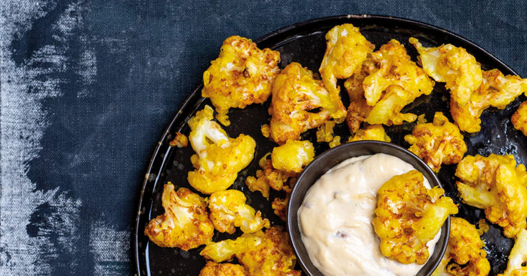 Bloemkooltempura met ansjovismayonaise