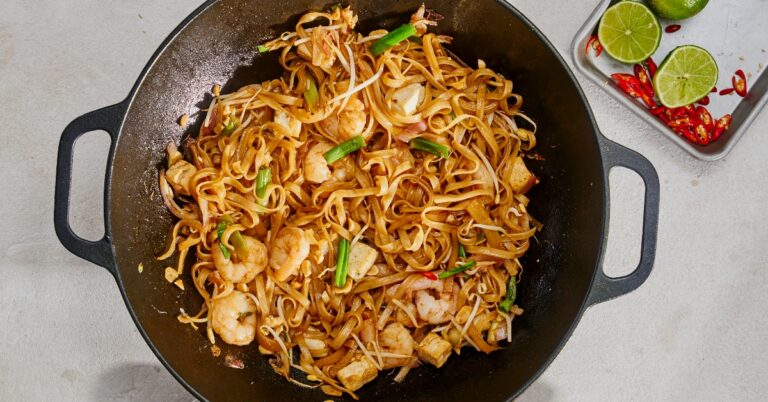 Zo maak je de lekkerste Pad Thai met garnalen