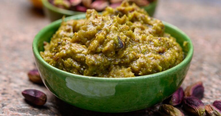 Zo maak je waanzinnig lekkere pistachepesto