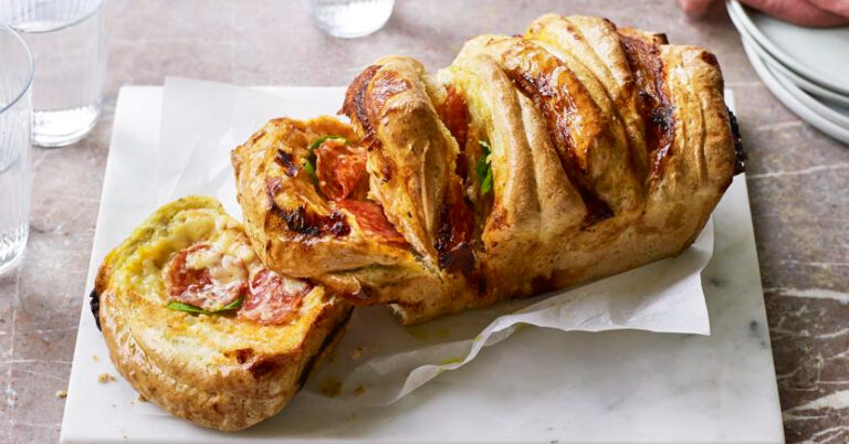 Recept: waanzinnig pull-apart pizza bread van Nadiya Hussain