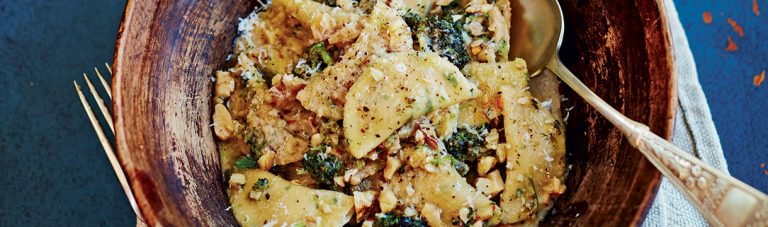 Ravioli met broccoli, ansjovis, zongedroogde tomaat en ricotta