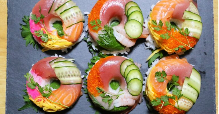 Feestelijk én lekker: de sushi donut!
