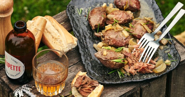 Recept: zo maak je fantastische varkenswangetjes op de BBQ