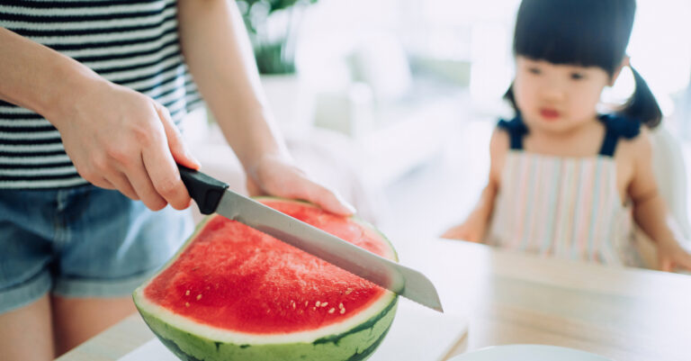 Recept: oersimpele watermeloen-mojito fruitsalade (kinderen wegwezen, dit is voor volwassenen)