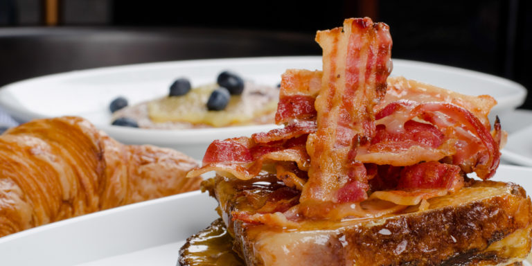 Recept: Wentelteefjes van suikerbrood met bacon