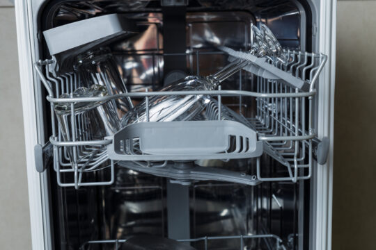 wijnglazen in afwasmachine